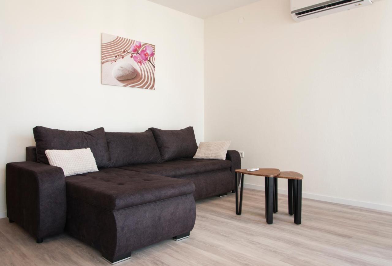 Domus Albus Apartman Zára Szoba fotó